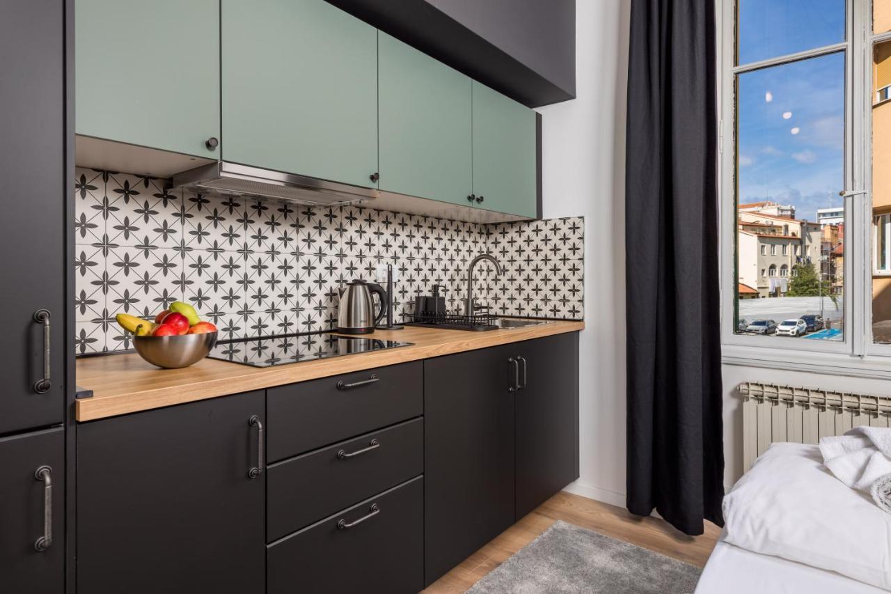 Apartments & Rooms One World Rijeka Exterior foto