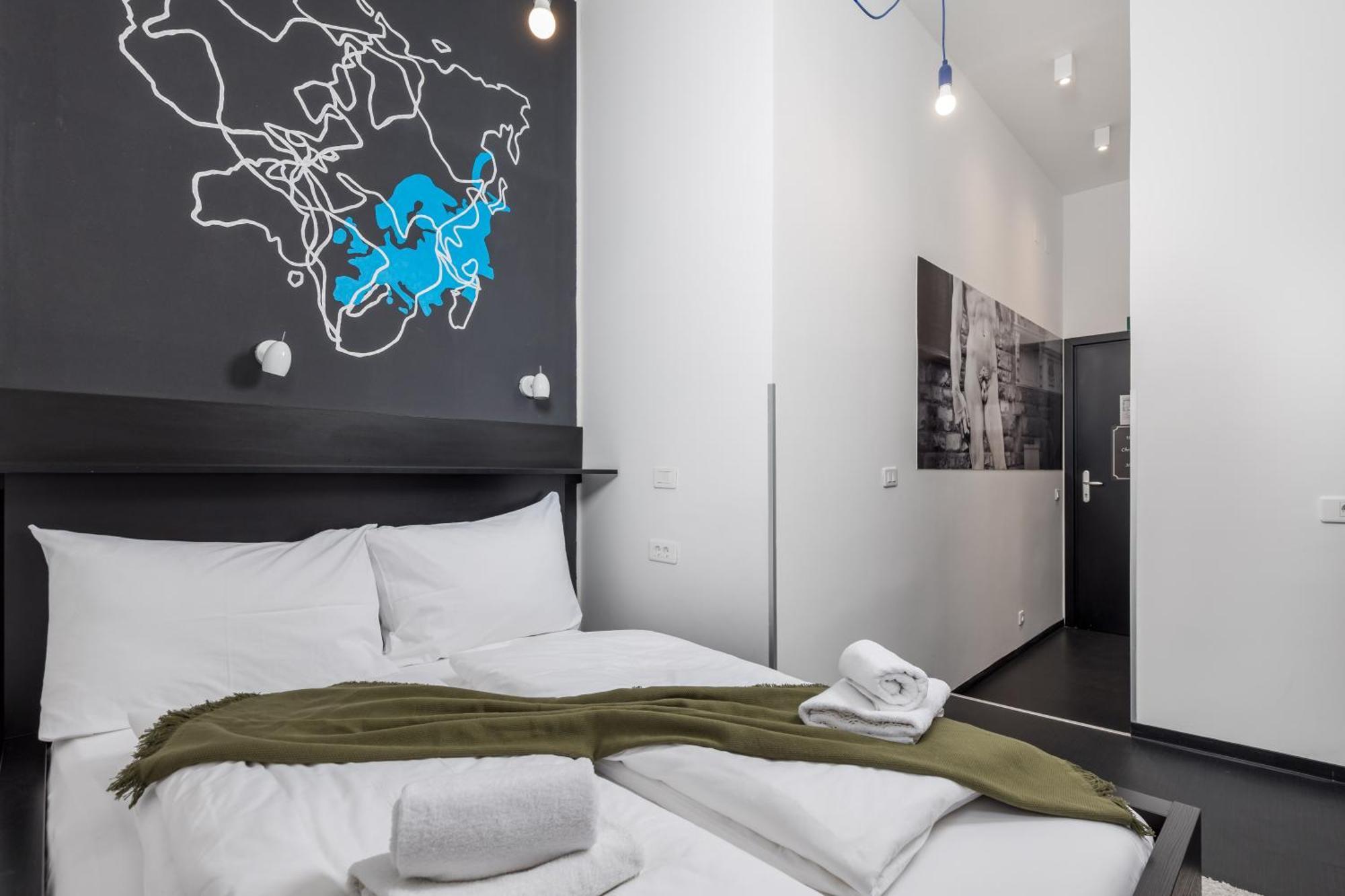 Apartments & Rooms One World Rijeka Exterior foto